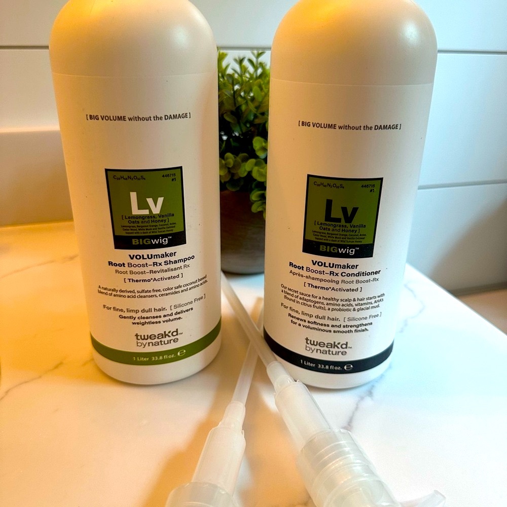 LV volumizing  Conditioner and shampoo.
